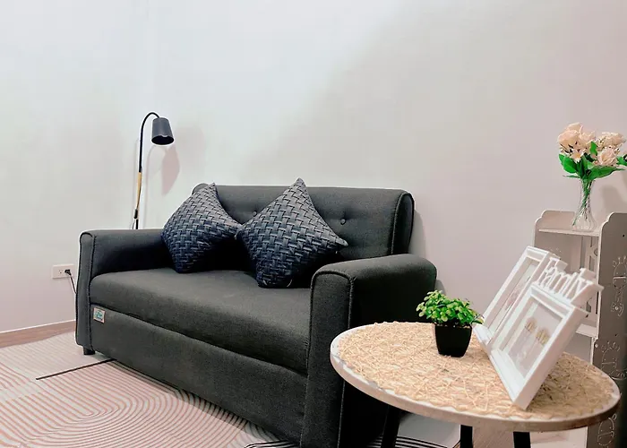 Makati Ph Snowwhite Staycation 3*