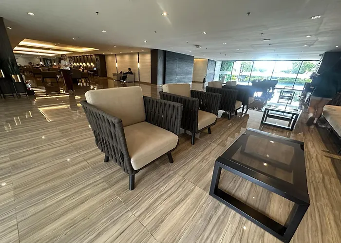 Aparthotel Makati Ph Snowwhite Staycation 3*