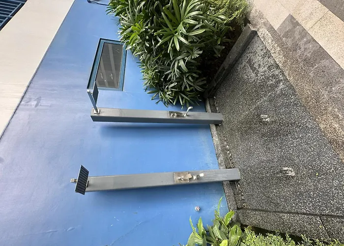 Makati Ph Snowwhite Staycation 3*
